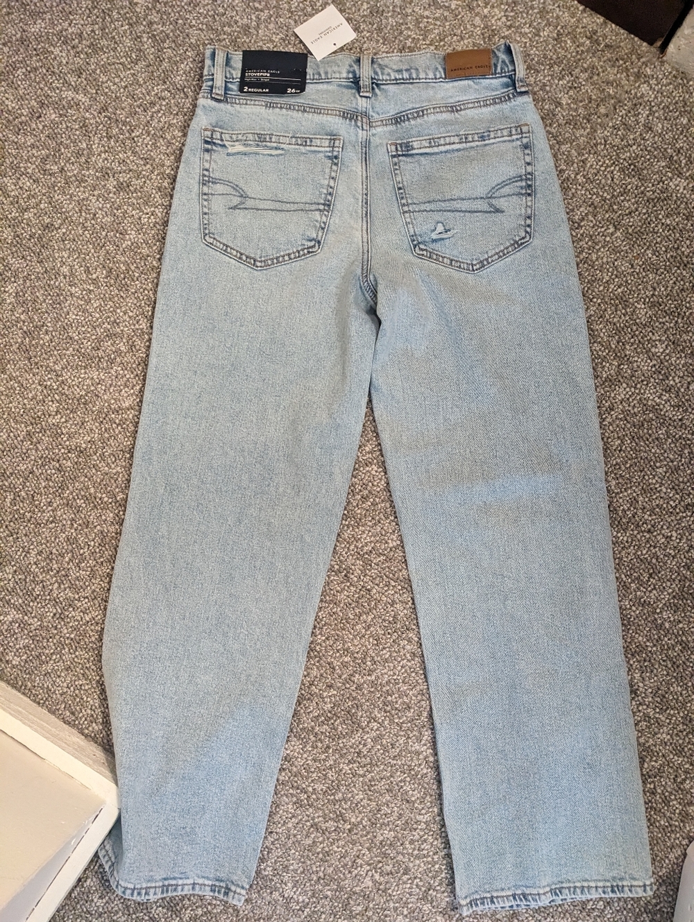 New American Eagle Strigid Ripped High Rise Stovepipe Jeans, 2 Regular - Picture 6 of 6